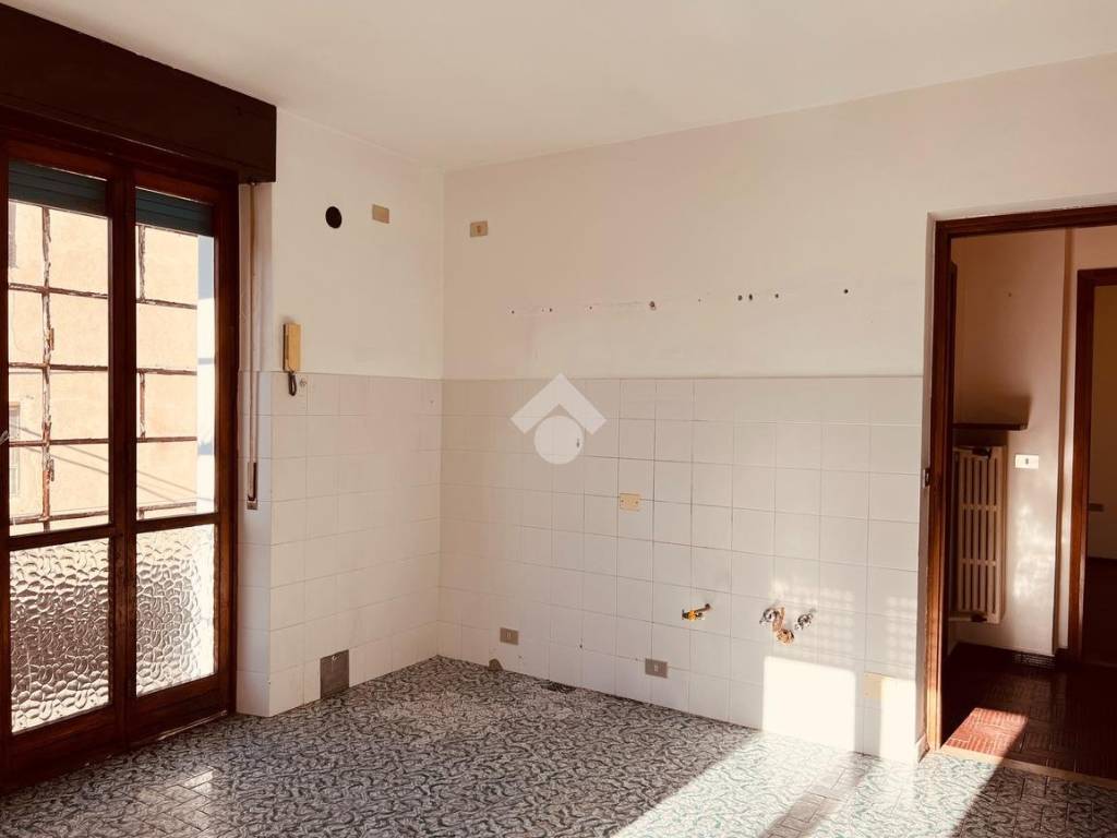 appartamento in vendita a Valdilana in zona Lora