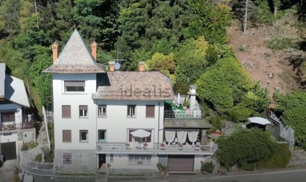 casa indipendente in vendita a Valdilana