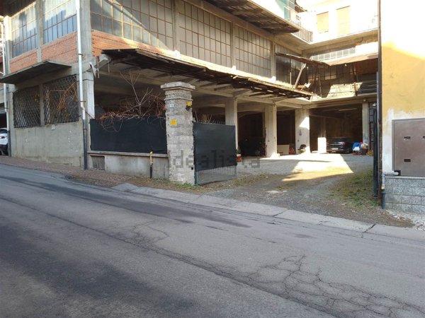 casa semindipendente in vendita a Valdilana in zona Valle Mosso