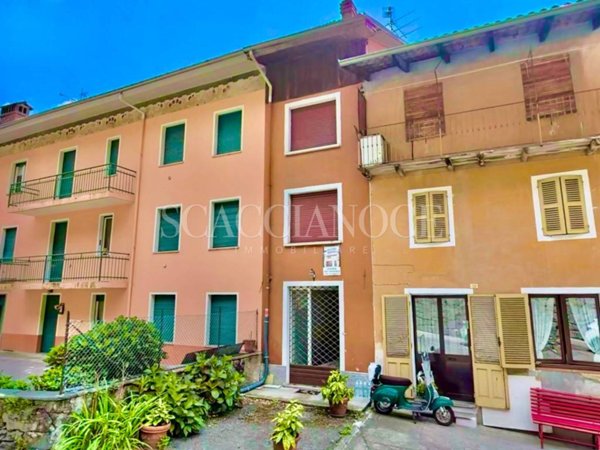 casa indipendente in vendita a Valdilana in zona Vico