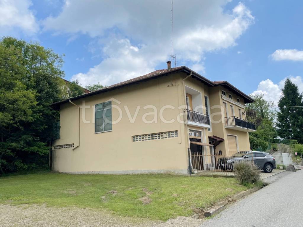 casa indipendente in vendita a Valdilana in zona Vico