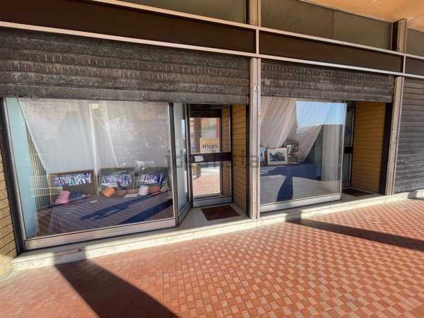 negozio in vendita a Valdilana in zona Valle Mosso