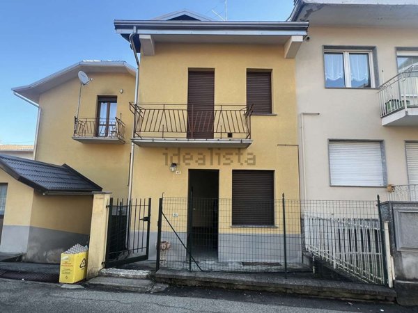 pentavano in vendita a Valdilana in zona Vico