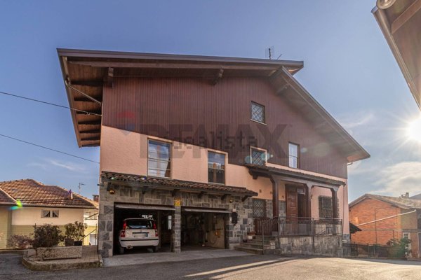 pentavano in vendita a Valdilana in zona Mosso