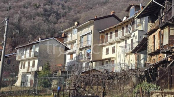 appartamento in vendita a Valdilana in zona Vico
