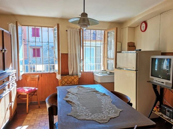 casa indipendente in vendita a Valdilana in zona Trivero