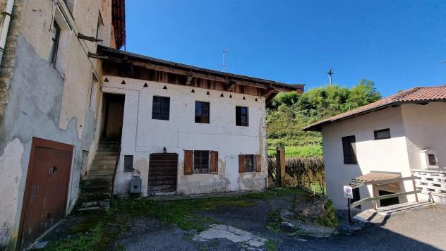 casa indipendente in vendita a Valdilana in zona Trivero