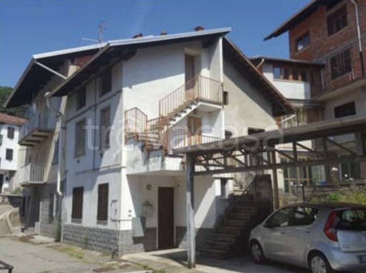 casa indipendente in vendita a Valdilana in zona Vico