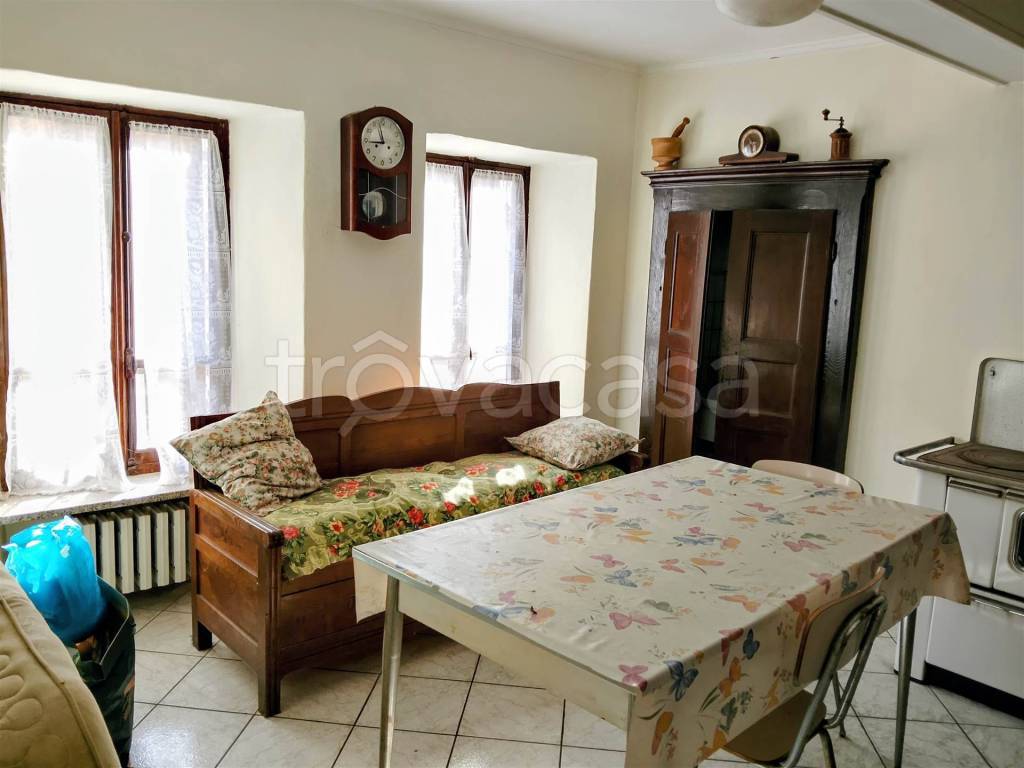 casa indipendente in vendita a Valdilana in zona Vico