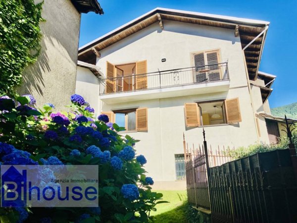 casa indipendente in vendita a Valdilana in zona Trivero