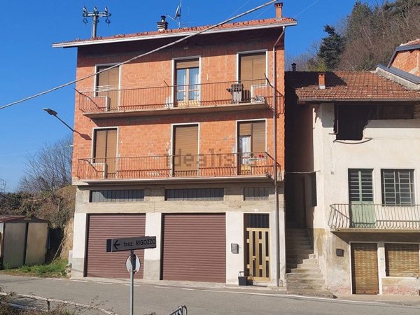 casa indipendente in vendita a Valdilana in zona Ponzone