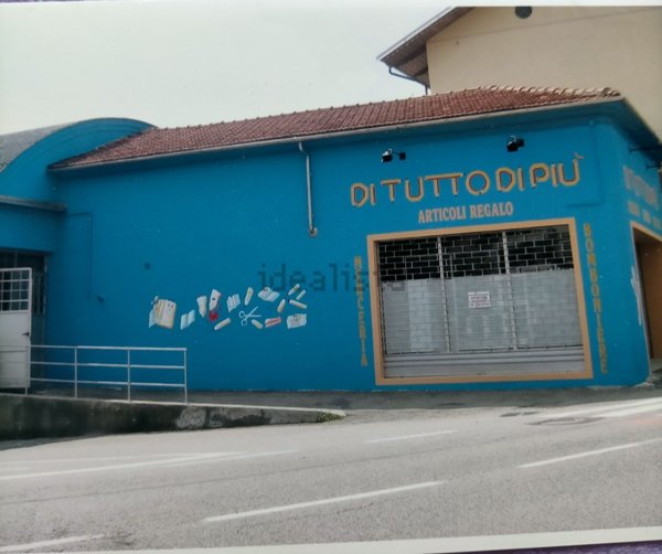 negozio in vendita a Valdilana in zona Vico