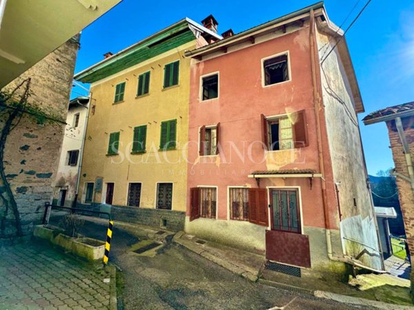 casa indipendente in vendita a Valdilana in zona Mosso