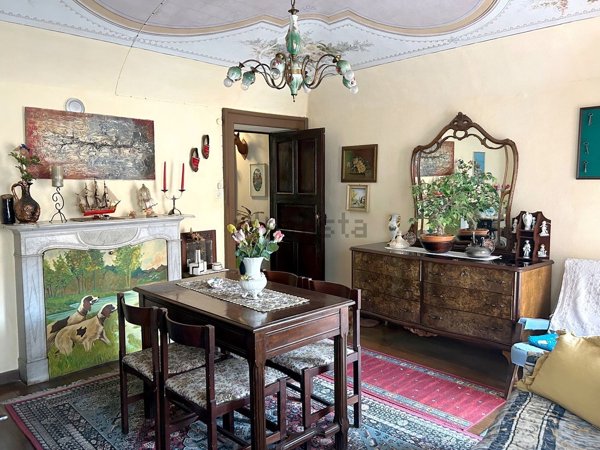 casa indipendente in vendita a Valdilana