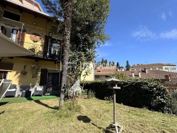 casa indipendente in vendita a Valdilana