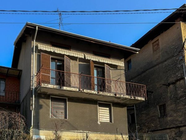 casa indipendente in vendita a Valdilana in zona Vico