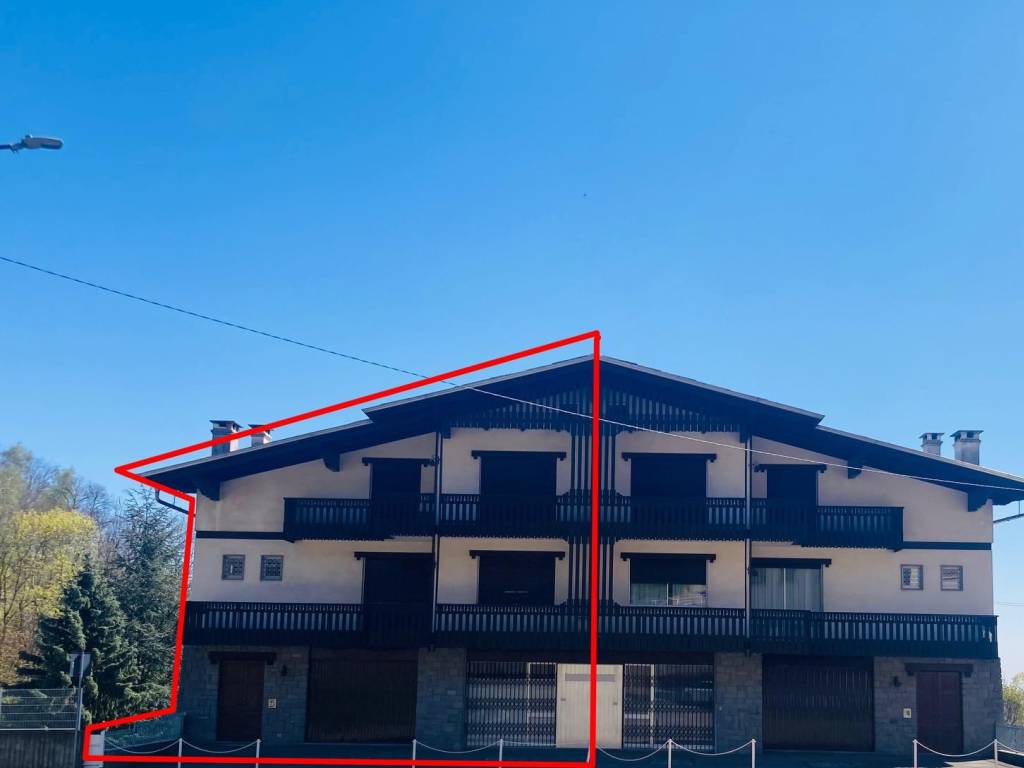 casa indipendente in vendita a Valdilana in zona Trivero