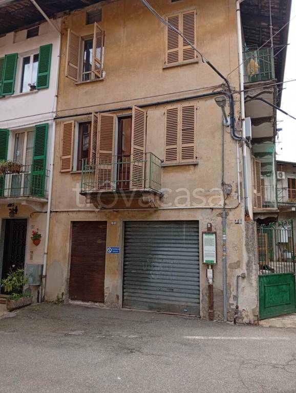 casa indipendente in vendita a Valdilana in zona Trivero