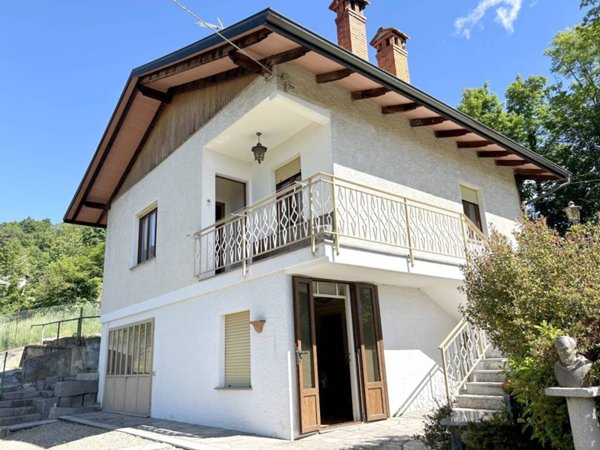 casa indipendente in vendita a Valdilana in zona Botto