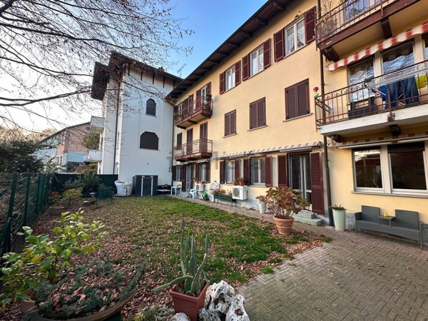 appartamento in vendita a Valdilana in zona Pratrivero