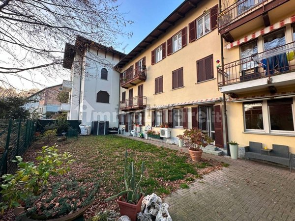 appartamento in vendita a Valdilana in zona Pratrivero