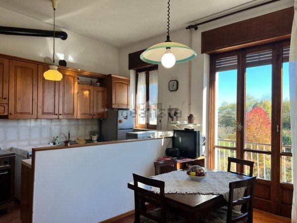 casa indipendente in vendita a Valdilana in zona Trivero