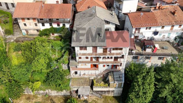 casa indipendente in vendita a Valdilana in zona Soprana