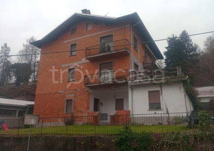 appartamento in vendita a Valdilana in zona Ponzone
