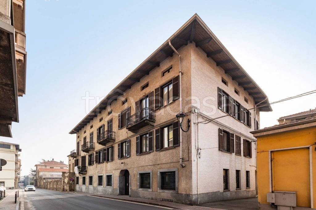 negozio in vendita a Valdilana in zona Valle Mosso