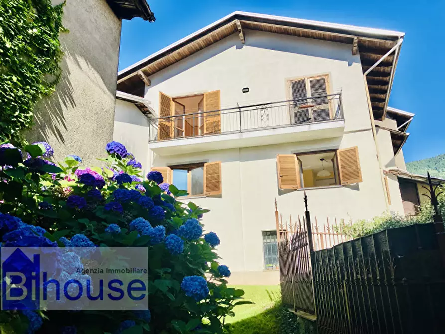 casa indipendente in vendita a Valdilana in zona Vico