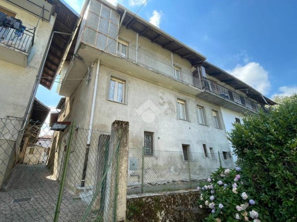 casa indipendente in vendita a Valdilana in zona Mosso