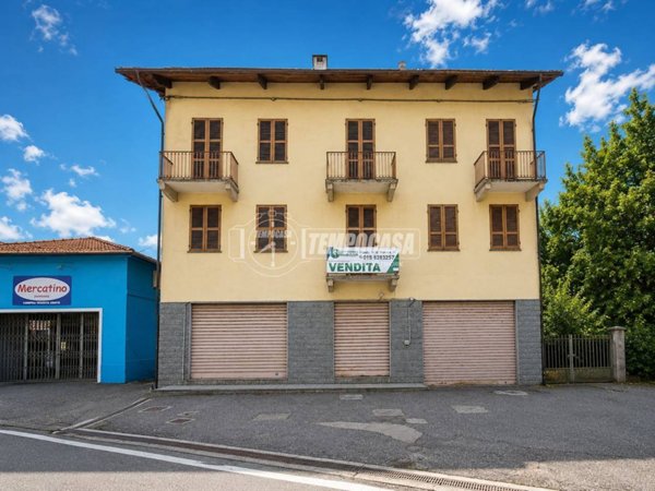 casa indipendente in vendita a Valdilana in zona Ponzone