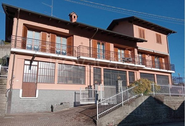 casa indipendente in vendita a Valdilana in zona Vico