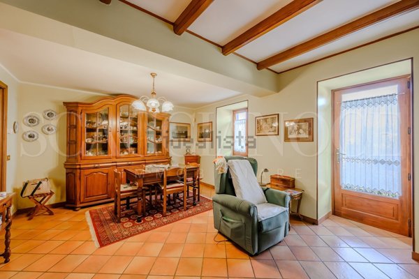 casa indipendente in vendita a Valdilana in zona Mosso