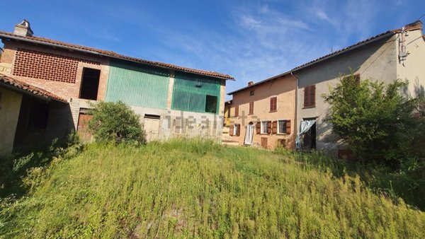 casa indipendente in vendita ad Altavilla Monferrato