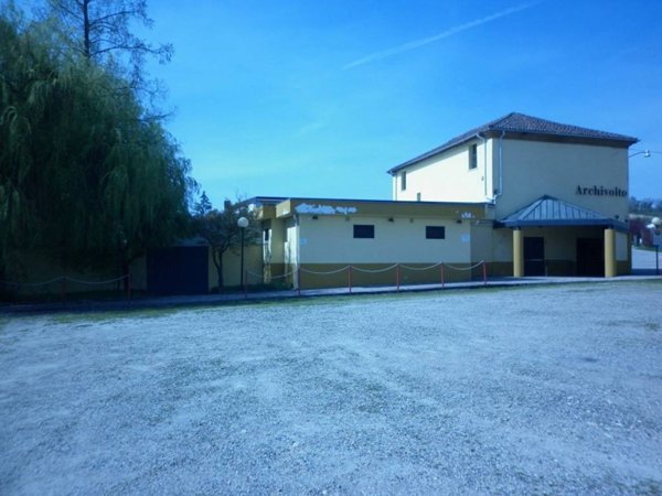 intera palazzina in vendita ad Altavilla Monferrato in zona Cittadella