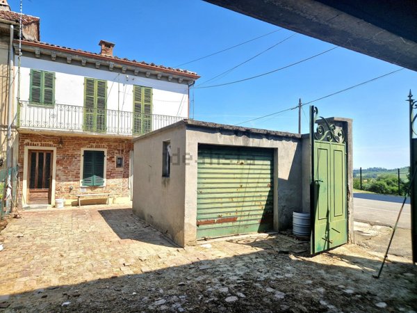 casa indipendente in vendita ad Altavilla Monferrato
