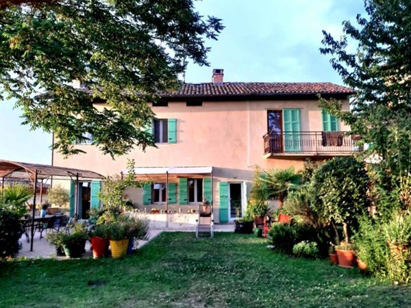 casa indipendente in vendita ad Altavilla Monferrato