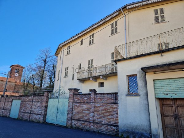 casa indipendente in vendita ad Altavilla Monferrato