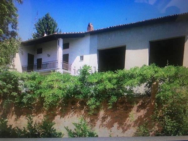casa indipendente in vendita ad Altavilla Monferrato