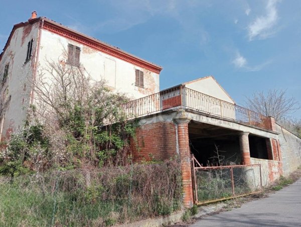 casa indipendente in vendita ad Altavilla Monferrato in zona Franchini