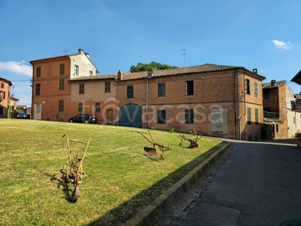 casa indipendente in vendita ad Altavilla Monferrato