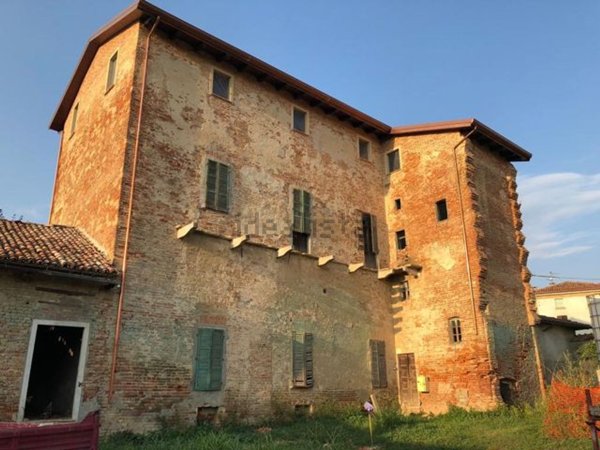 casale in vendita ad Altavilla Monferrato