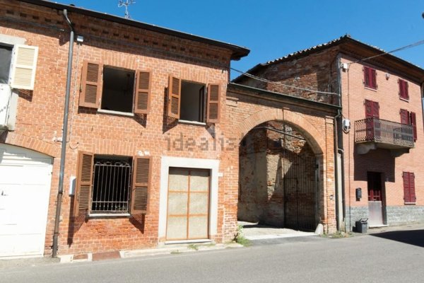 casa indipendente in vendita ad Altavilla Monferrato
