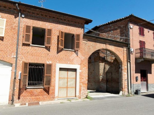 casa indipendente in vendita ad Altavilla Monferrato