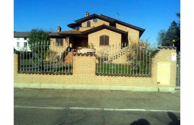 casa indipendente in vendita ad Alzano Scrivia