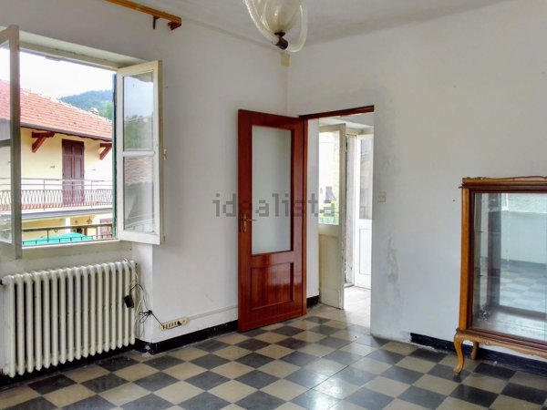 pentavano in vendita ad Arquata Scrivia in zona Vocemola