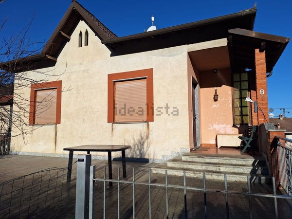 casa indipendente in vendita ad Arquata Scrivia in zona Rigoroso
