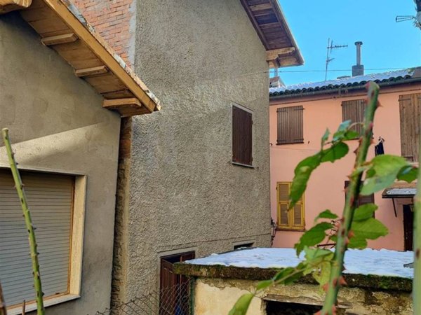 casa indipendente in vendita ad Arquata Scrivia