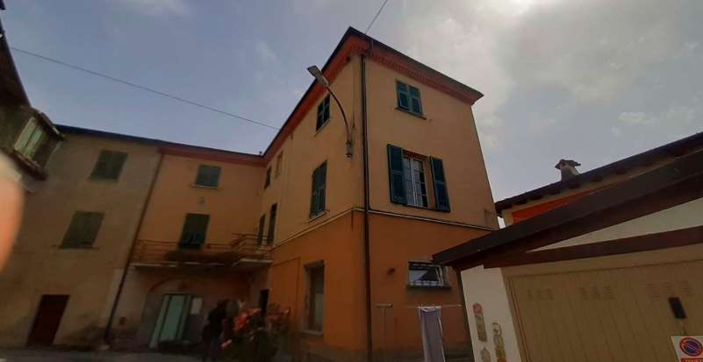 appartamento in vendita ad Arquata Scrivia in zona Varinella